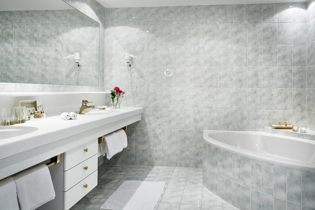 Hotel Hirlanda Zürs Exteriér fotografie
